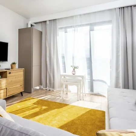 Flat Close To Viaport Asia Shopping Mall 아파트