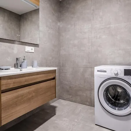 아파트 Flat Close To Viaport Asia Shopping Mall *